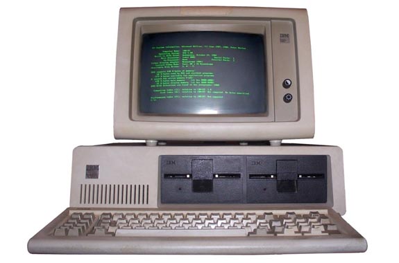 Bild des heute uralten IBM PCs 1981